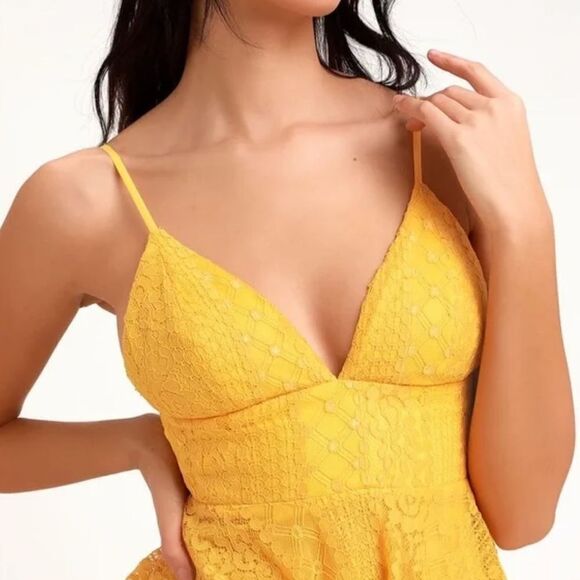 Lulus yellow tiered dress - Picture 10 of 10